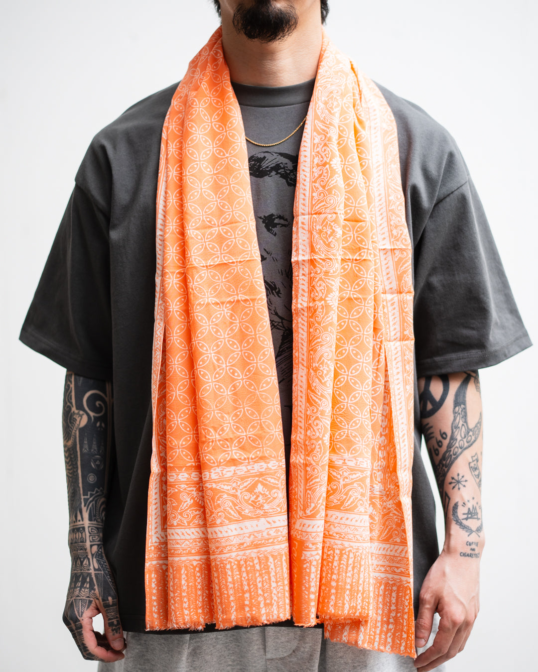 【新品未使用】rajabrooke BATIK STOLE M BROWN 新品未使用】rajabrooke BATIK STOLE M BROWN 【公式通販】