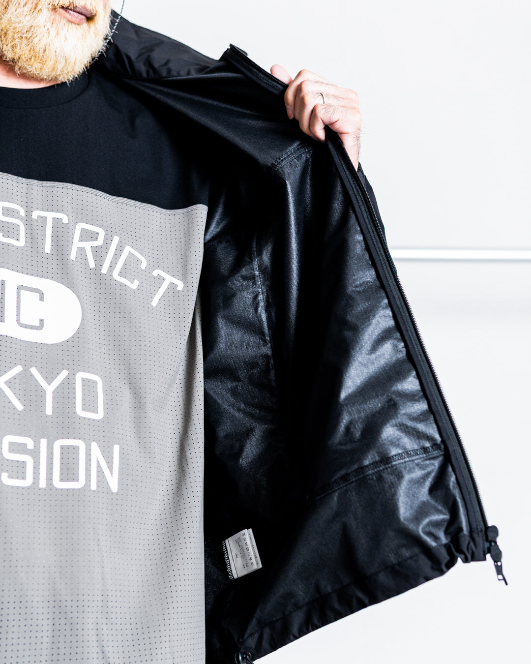 ES.1 Nylon Jacket