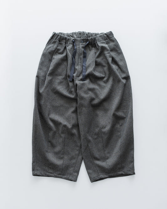 is-ness TECH TWEED BALLOON PANTS