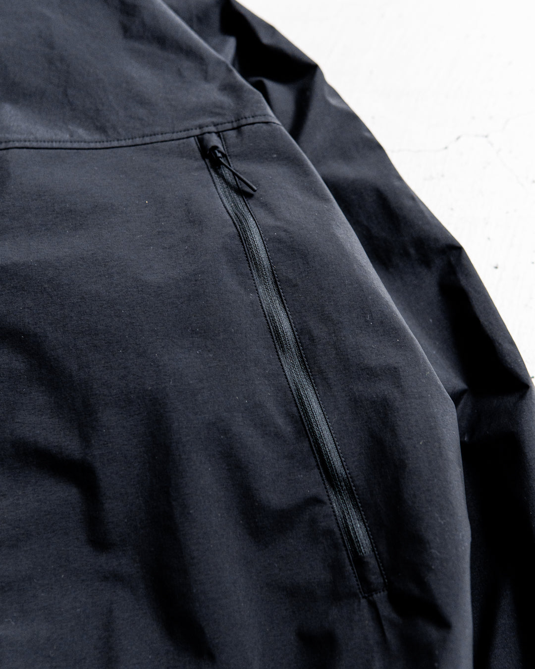 ES.1 Nylon Jacket