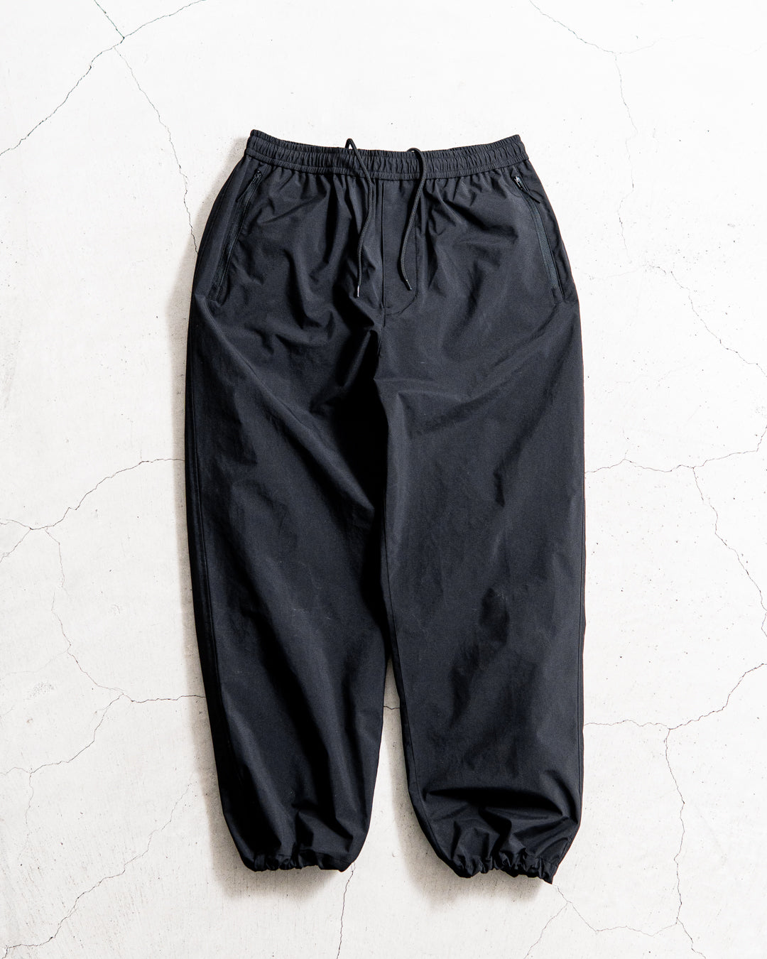 ES.1 Nylon Pants