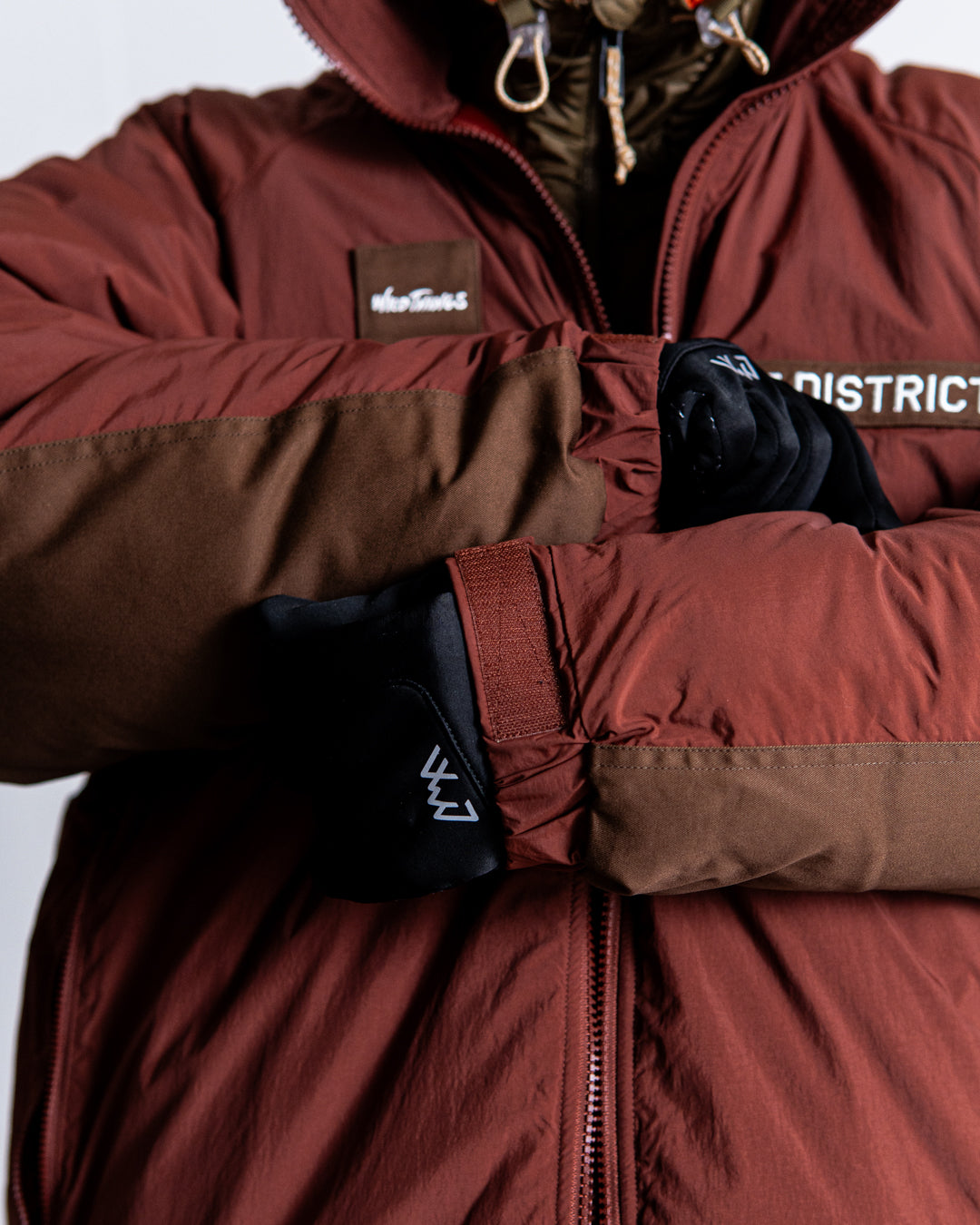 【collabolation】CMF OUTDOOR GARMENT × WILD THINGS WT HAPPY JKT