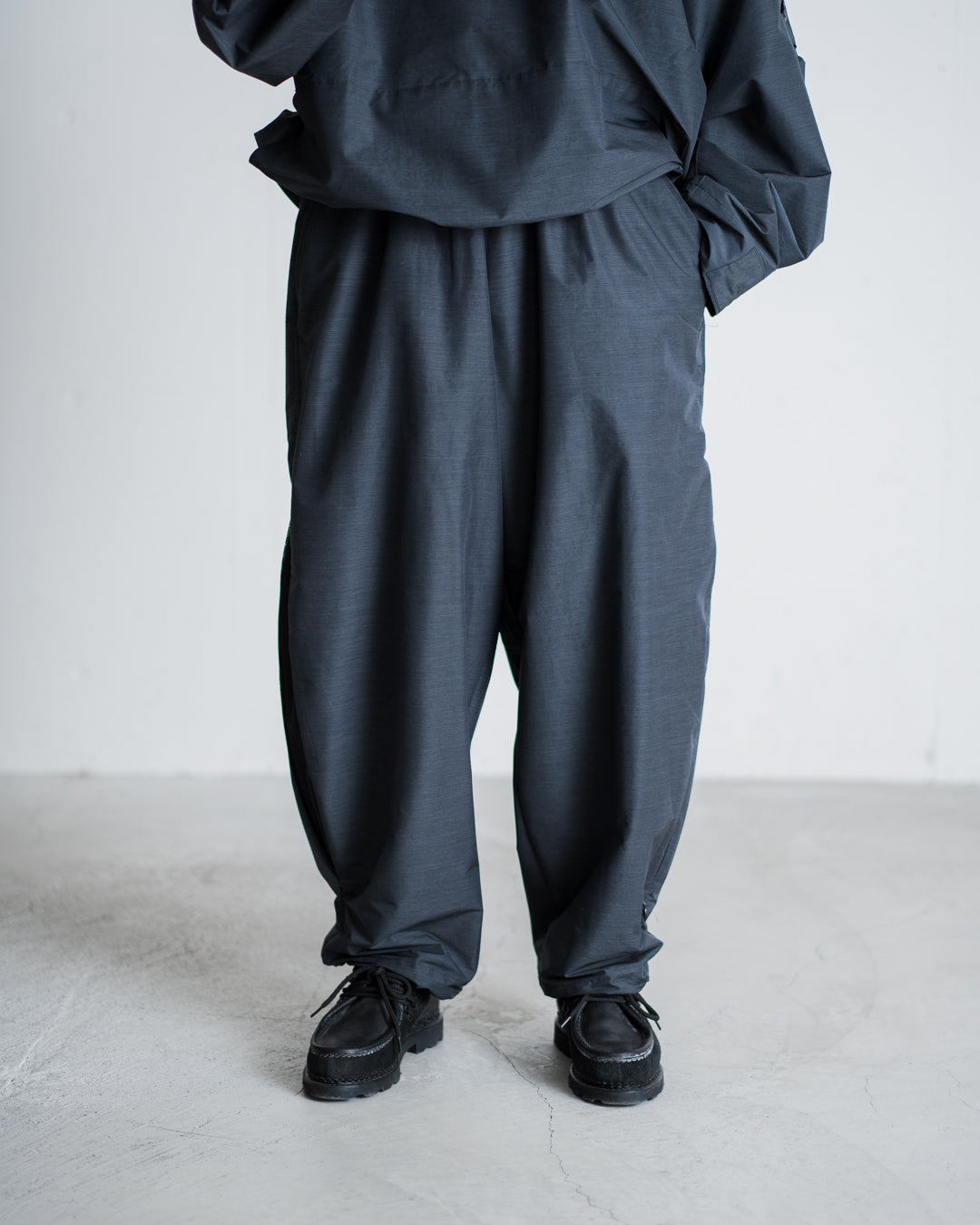 LAST 1] UNTRACE VENTILATION TAPERD PANTS – fazeone