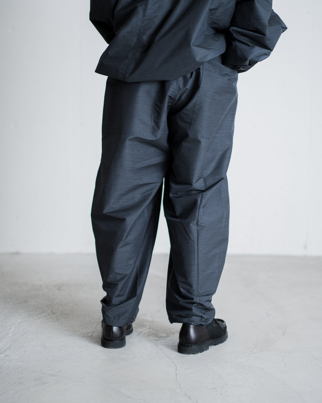 UNTRACE VENTILATION TAPERD PANTS