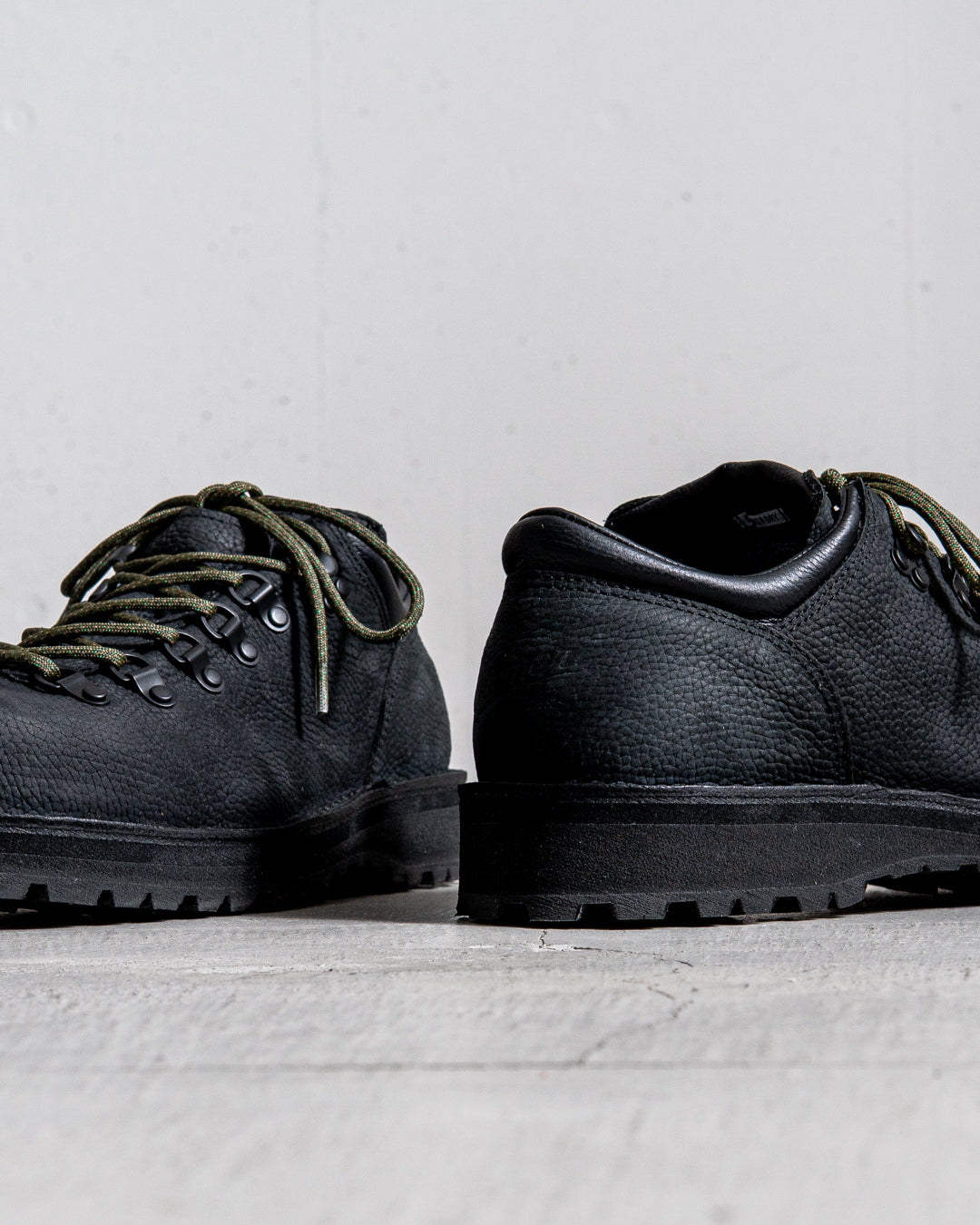 DANNER MT.RIDGE LOW / BLACK