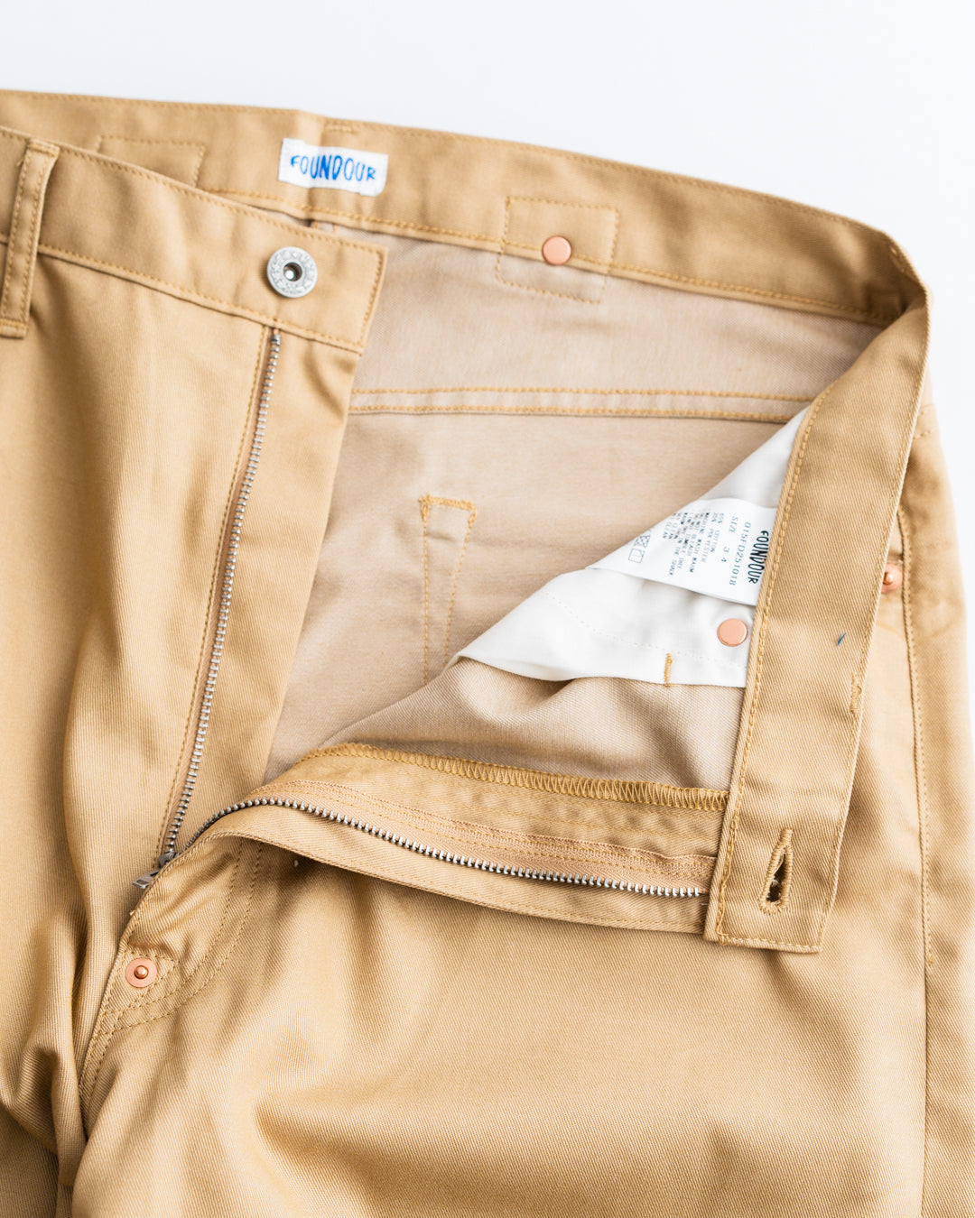 FOUNDOUR COLOR DENIM PANTS