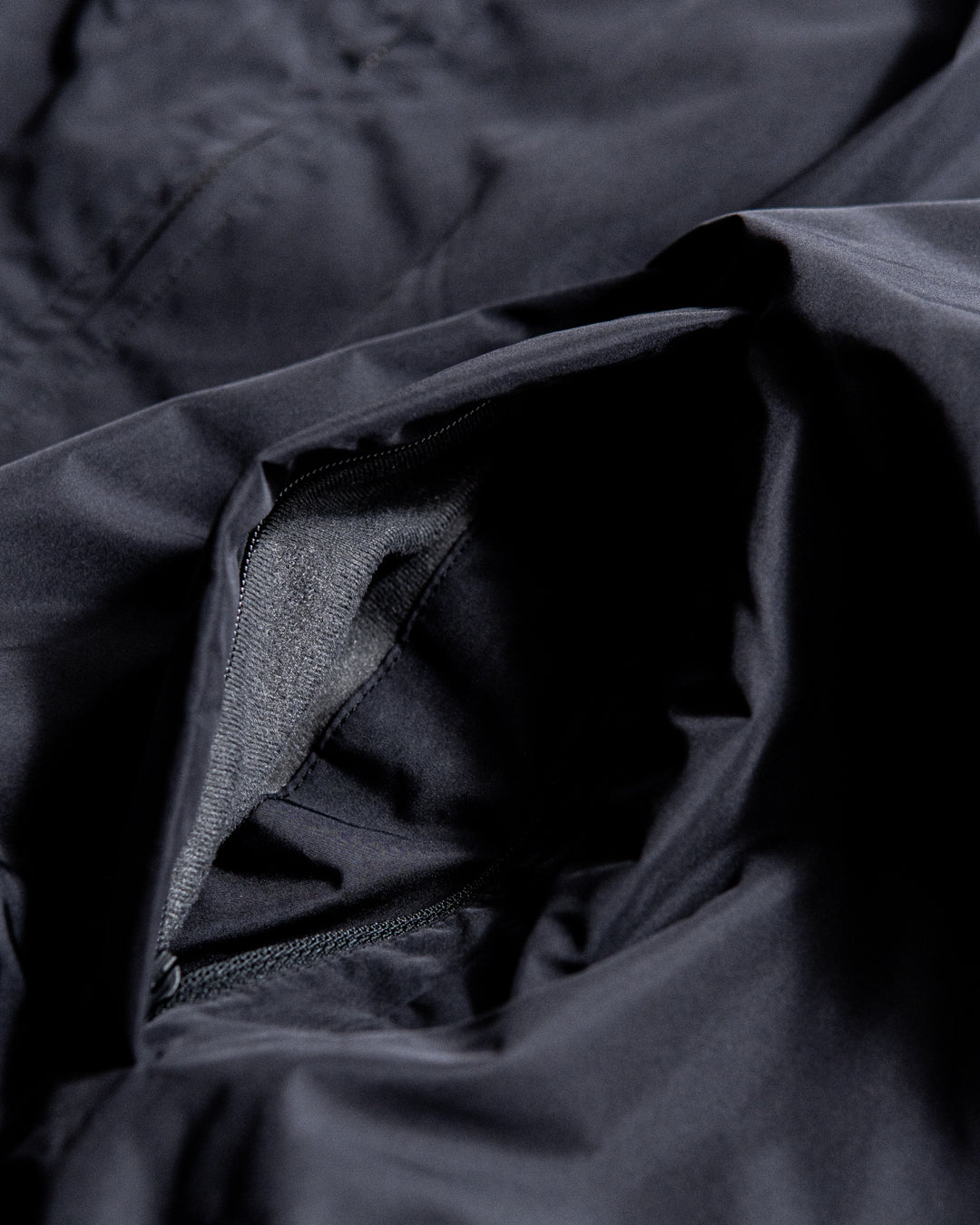 YDOT COLLARLESS BOMBER DOWN JACKET
