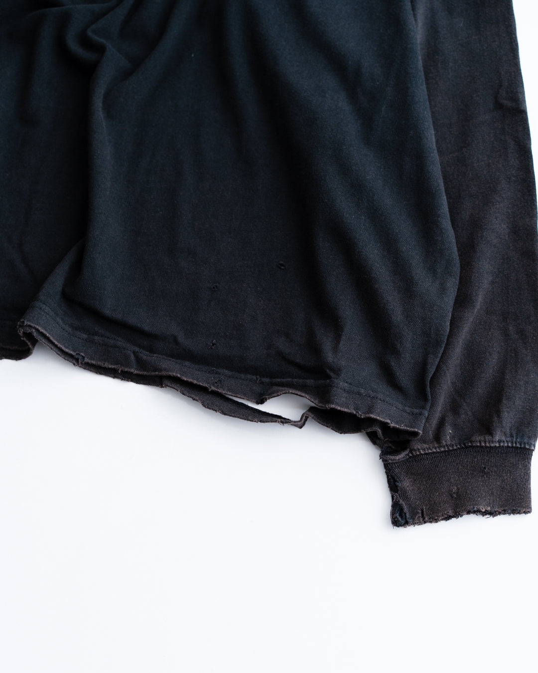 ANACHRONORM EMBROIDERY DAMAGED L/S T-S