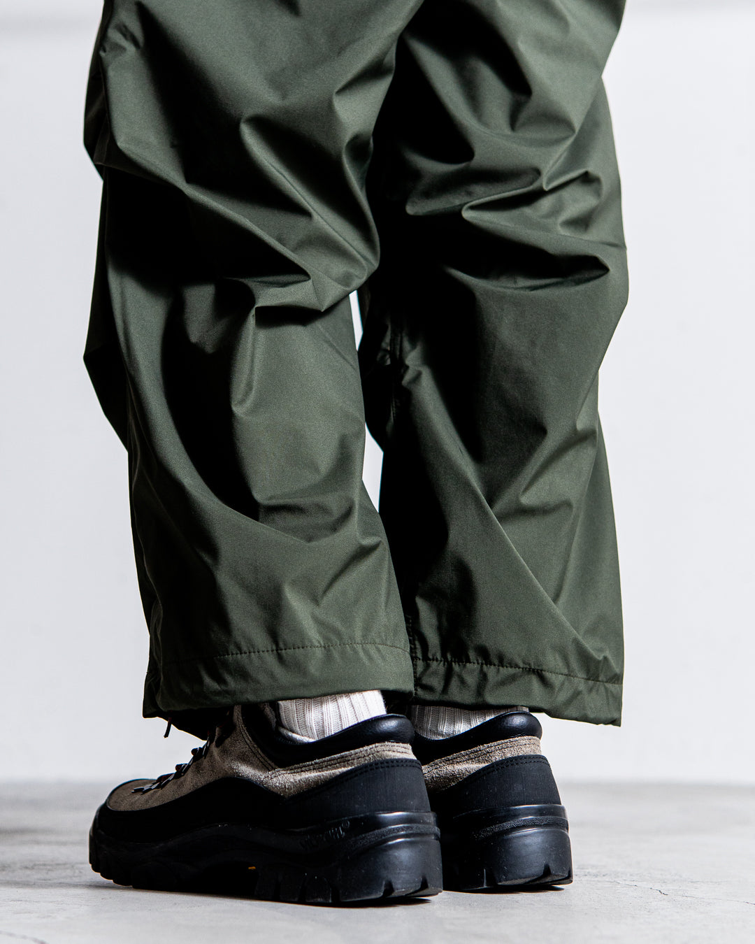 【12.7 20:00 release start】UNTRACE 3 Layer Ventilation Tuck Pants