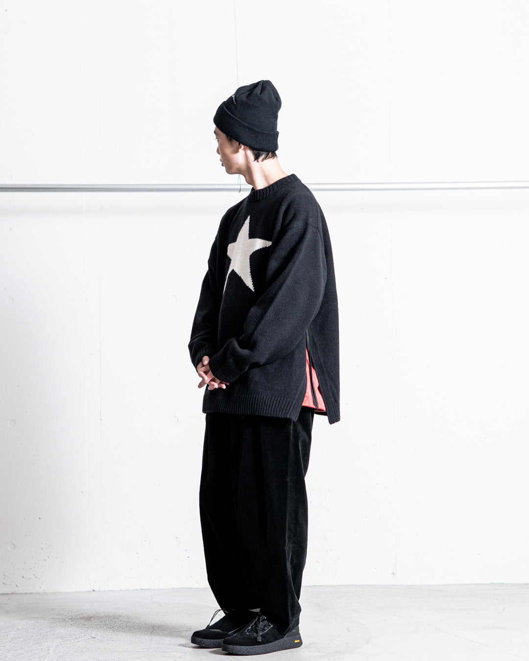 is-ness CORDUROY TUCK TROUSERS