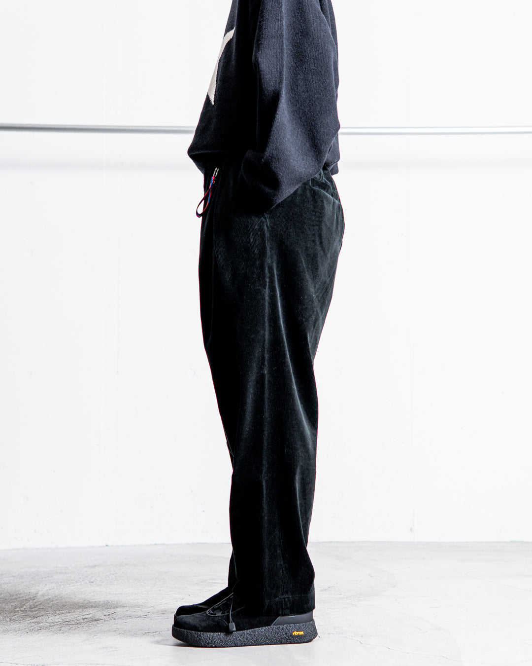 is-ness CORDUROY TUCK TROUSERS