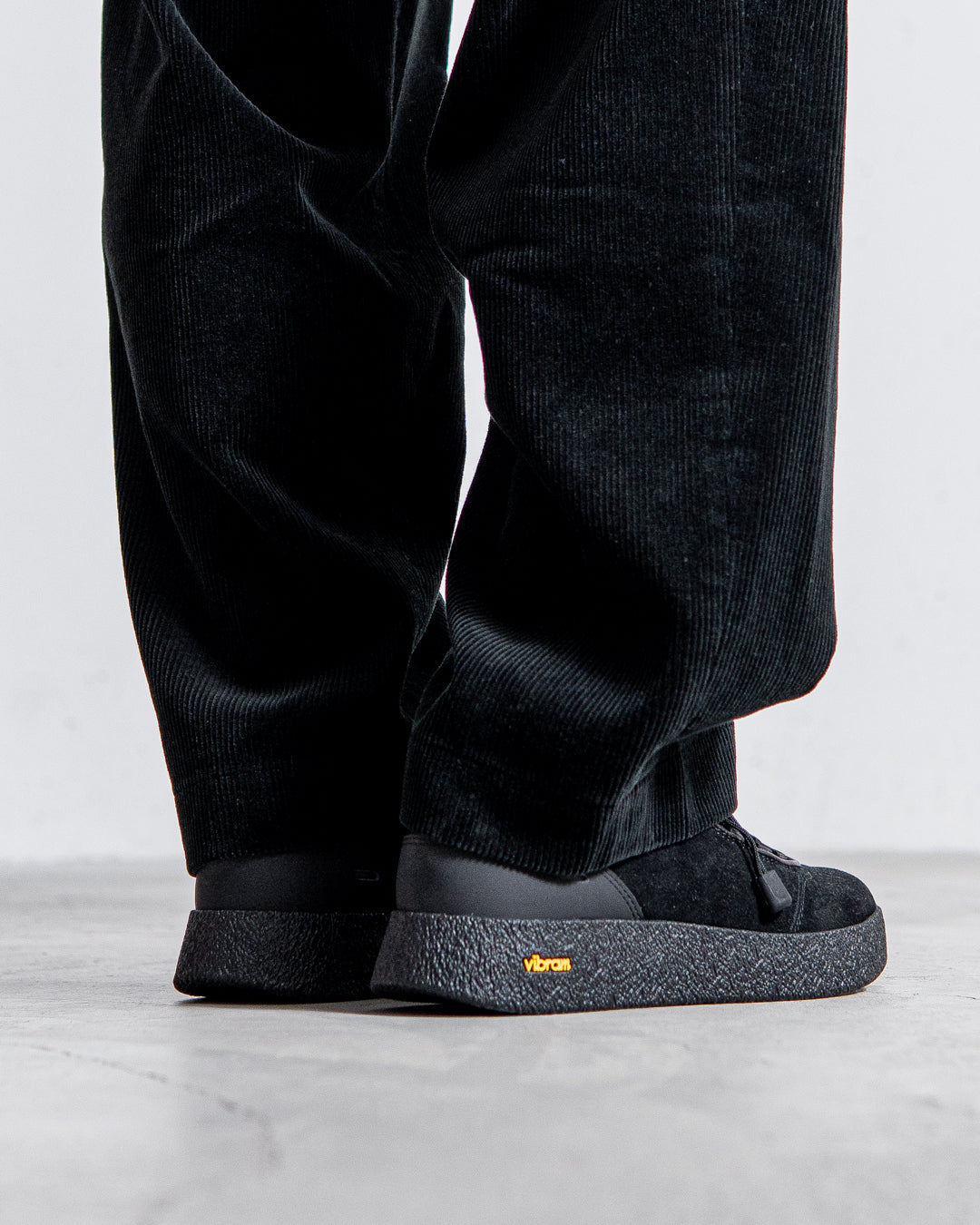 is-ness CORDUROY TUCK TROUSERS