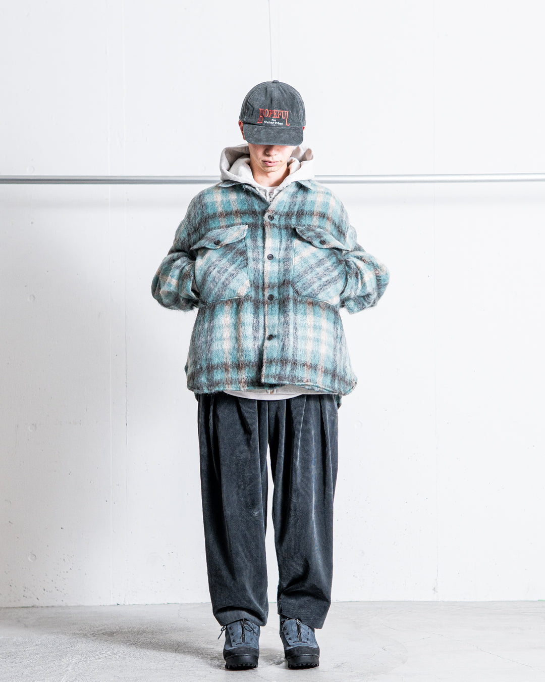 is-ness CORDUROY TUCK TROUSERS