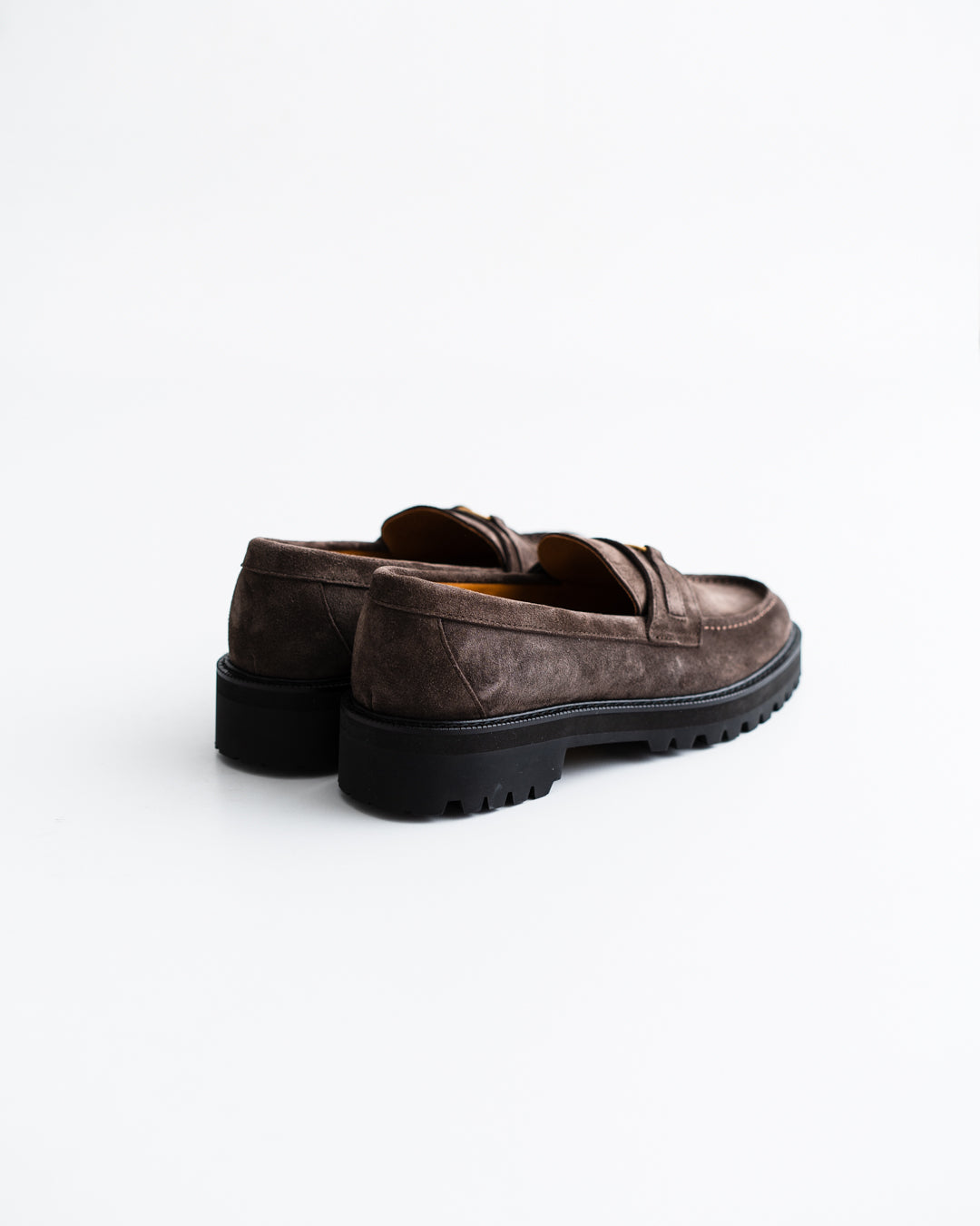 Tomo & Co. PULL TAB BIT LOFER suede - BROWN