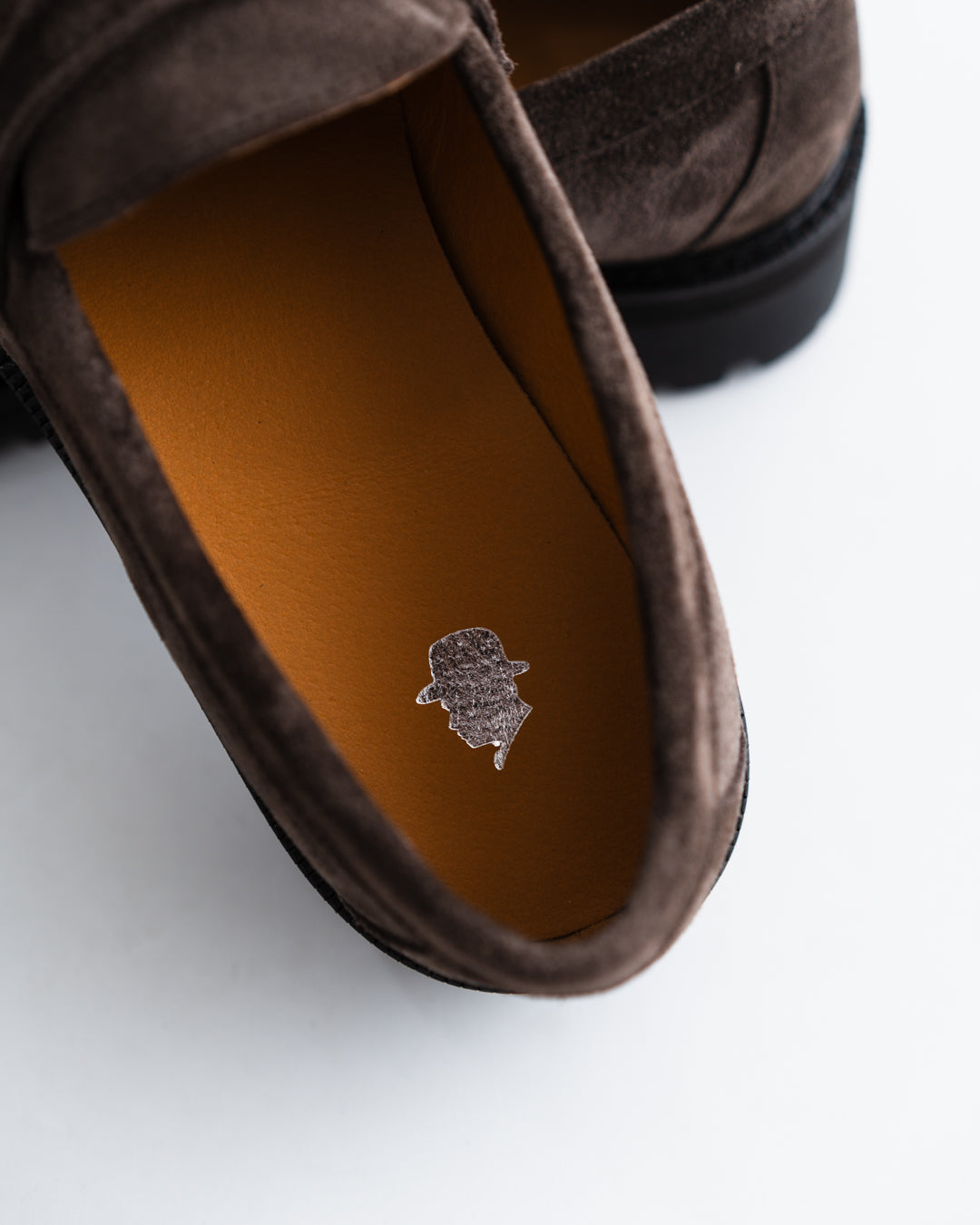 Tomo & Co. PULL TAB BIT LOFER suede - BROWN