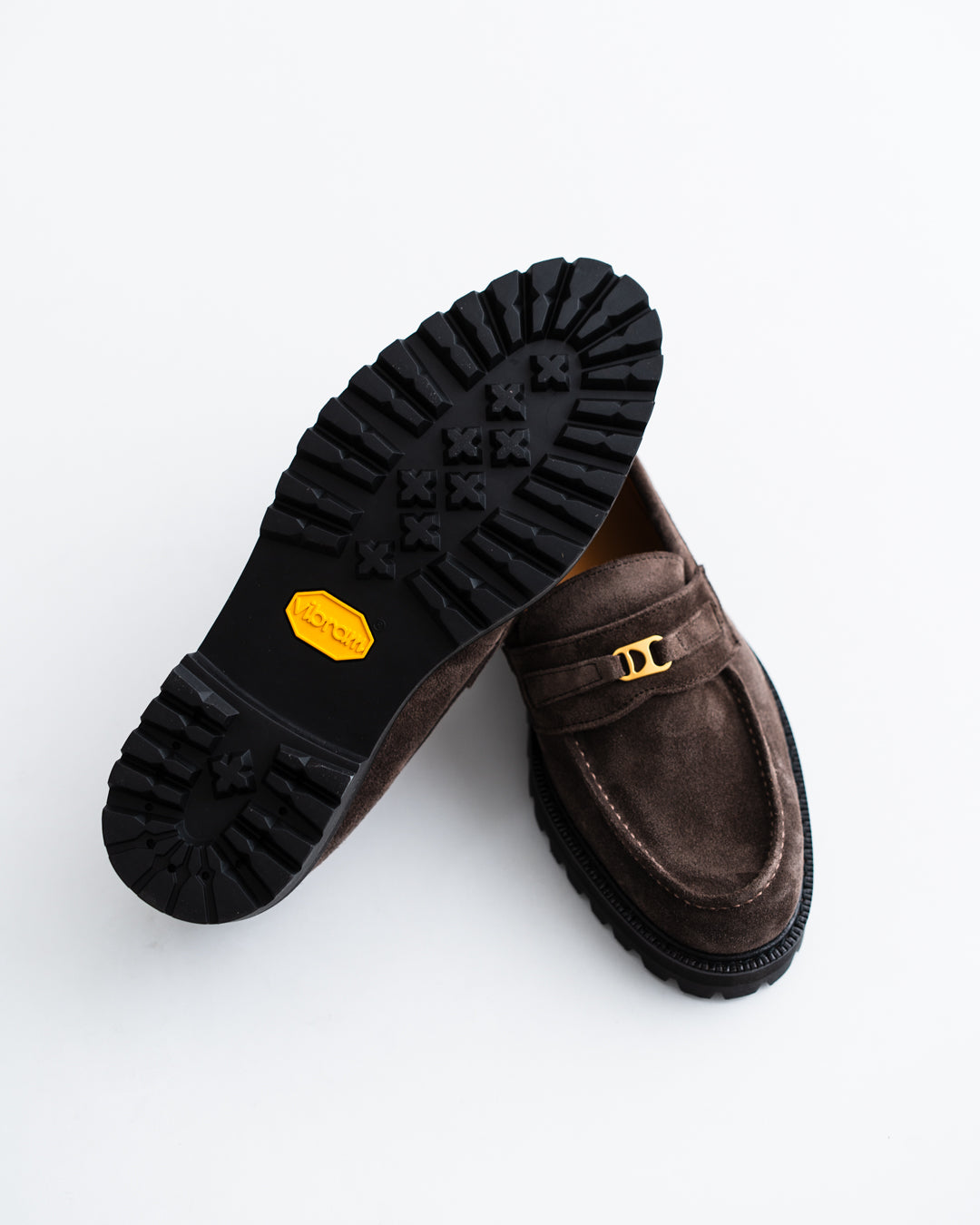 Tomo & Co. PULL TAB BIT LOFER suede - BROWN