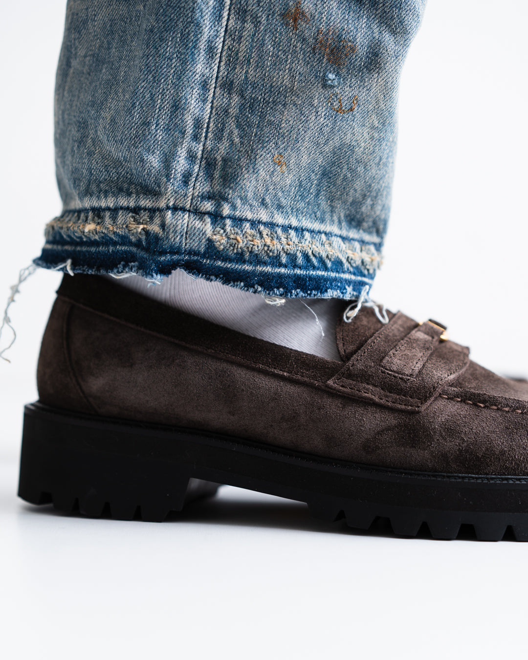 Tomo & Co. PULL TAB BIT LOFER suede - BROWN