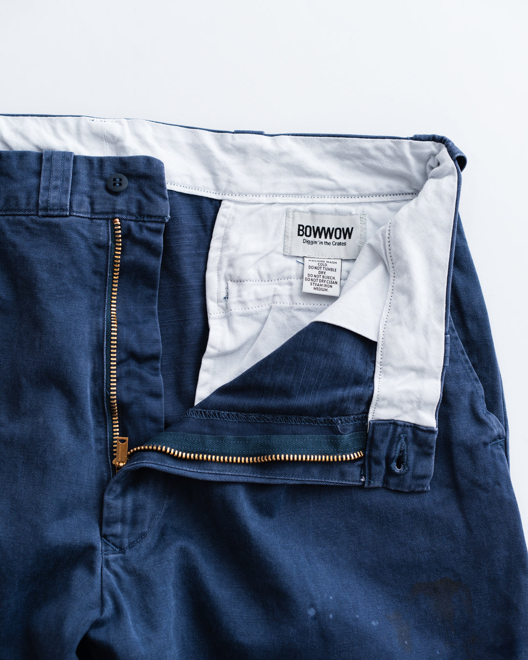 BOWWOW ESSENTIAL CHINO PANTS AGED