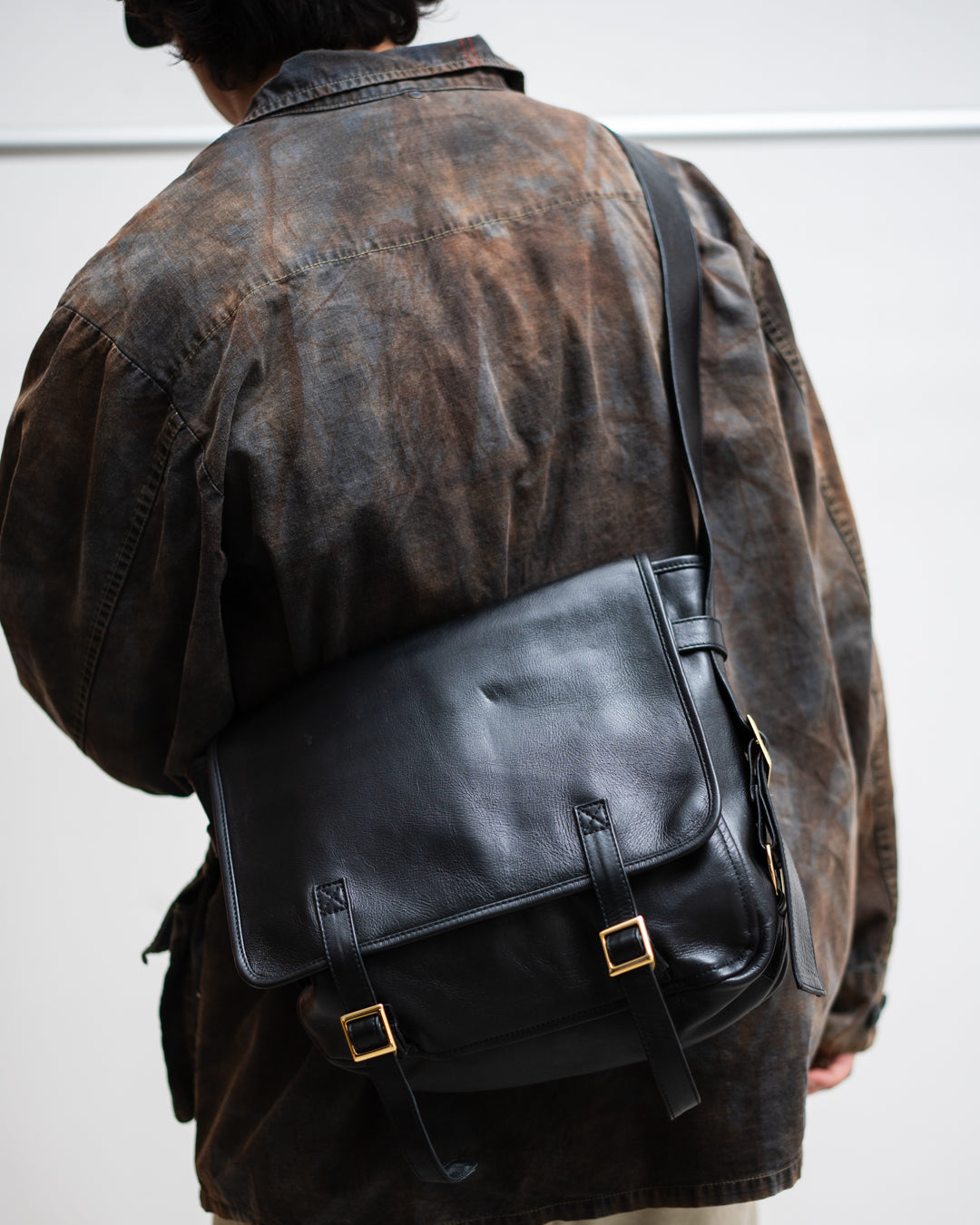 CCU FLAP SHOULDER BAG M - COW SKIN ANILINE