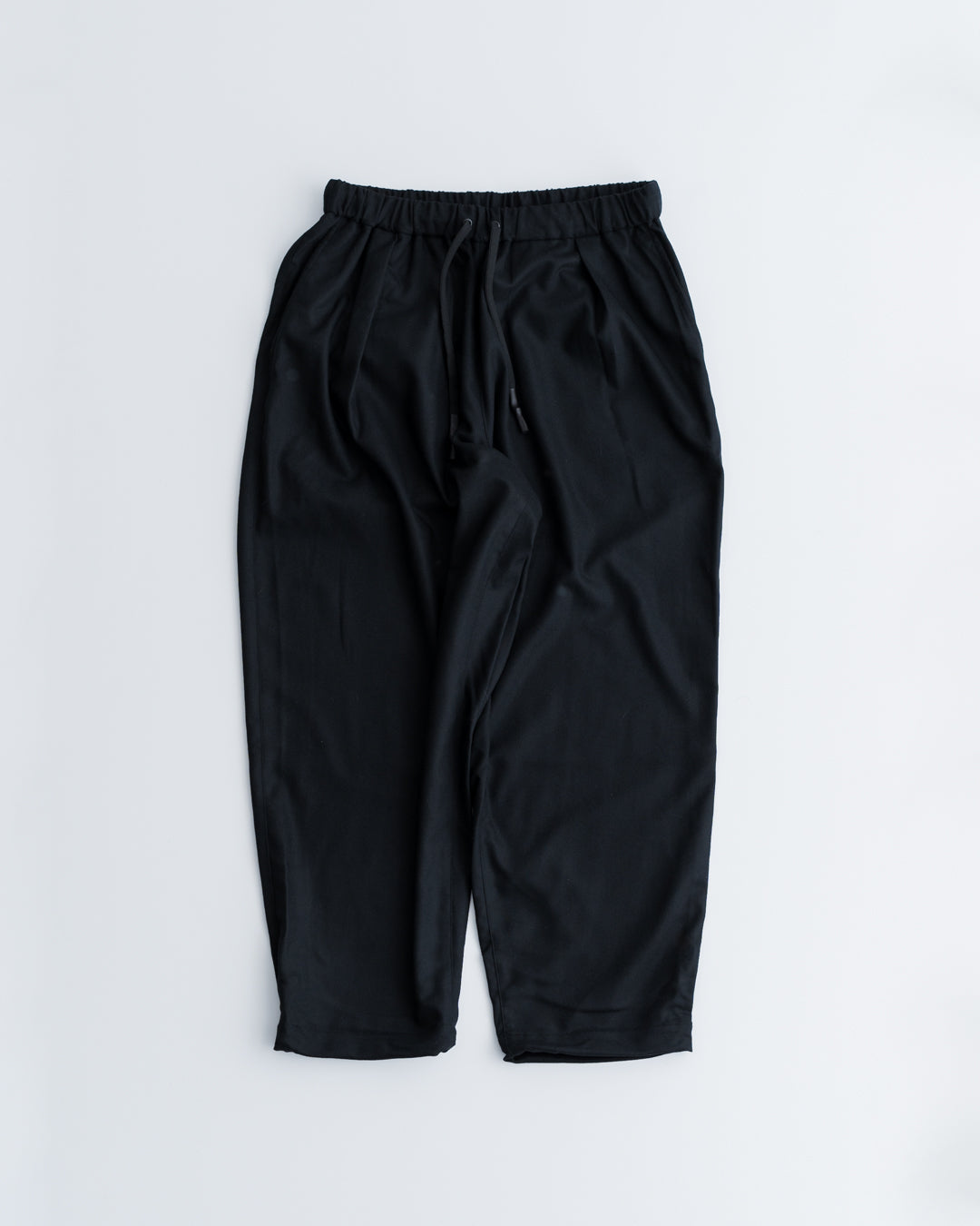 UNTRACE WOOL SAXONY TAPERED PANTS