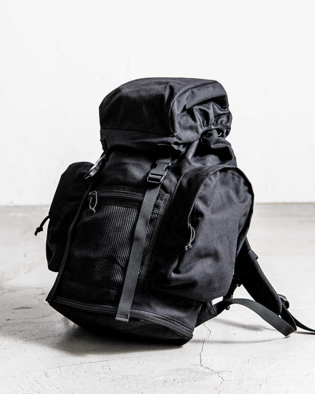 【 DEAD STOCK 】00’s UK ARMY FIELD BACK PACK