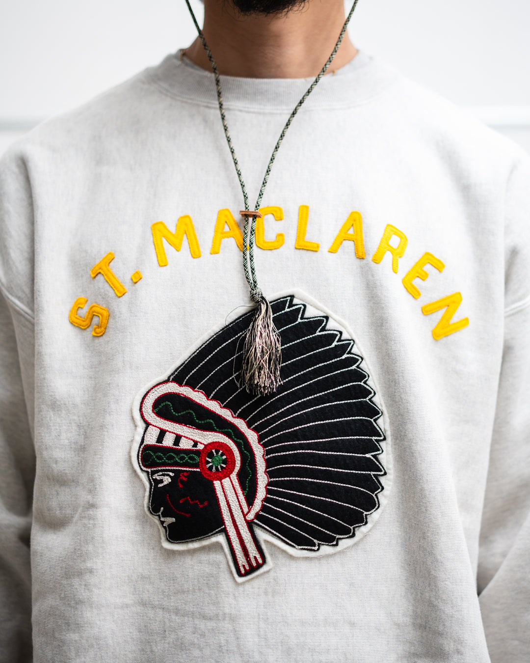 [10.11 sat 11:00 Release] BOWWOW ST. MACLAREN UNIV. SWEATSHIRT AGED