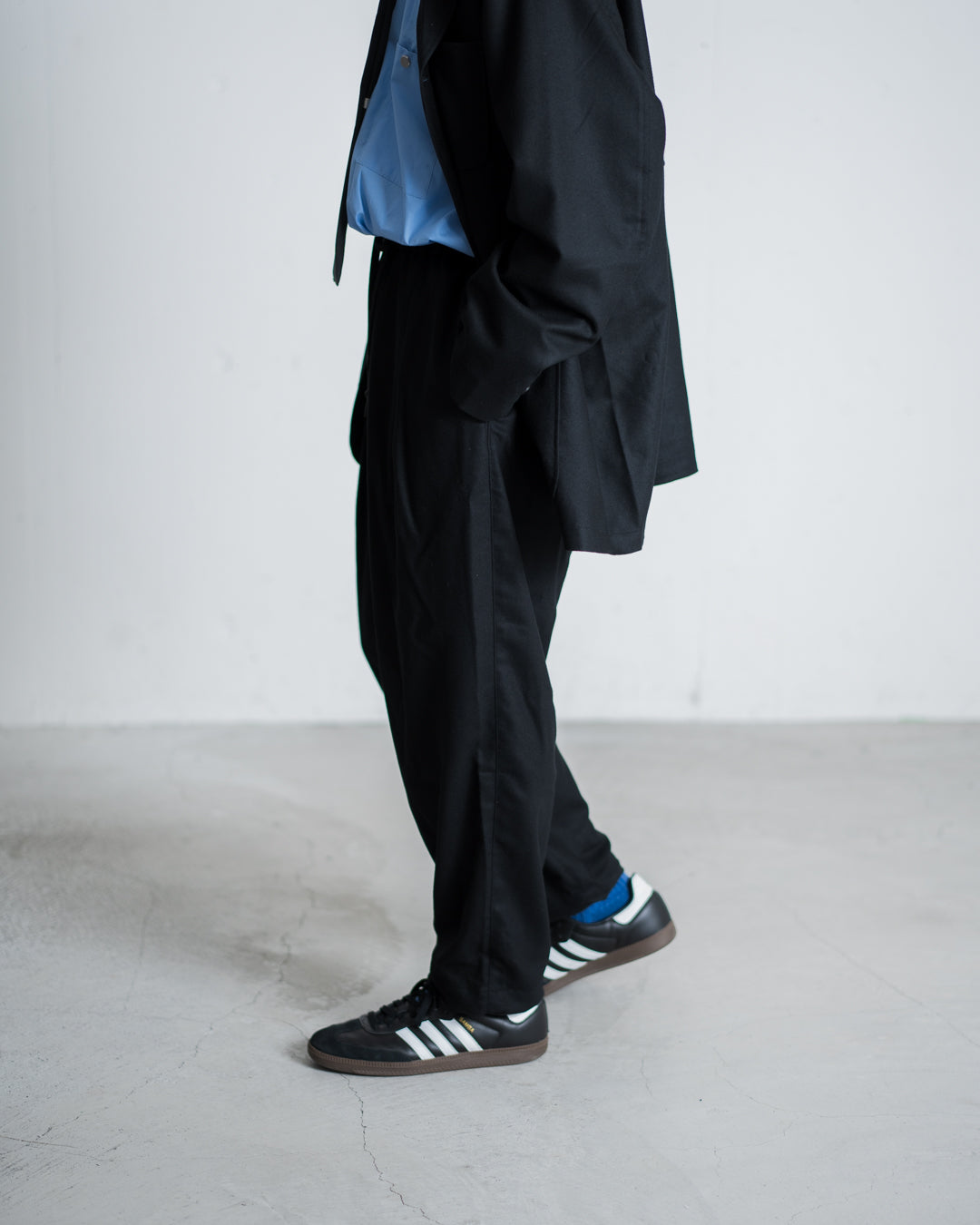 UNTRACE WOOL SAXONY TAPERED PANTS