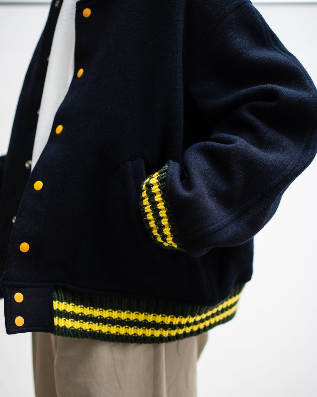 [10.11 sat 11:00 Release] BOWWOW MUVJ  ST. MACLAREN UNIV. VARSITY JACKET AGED