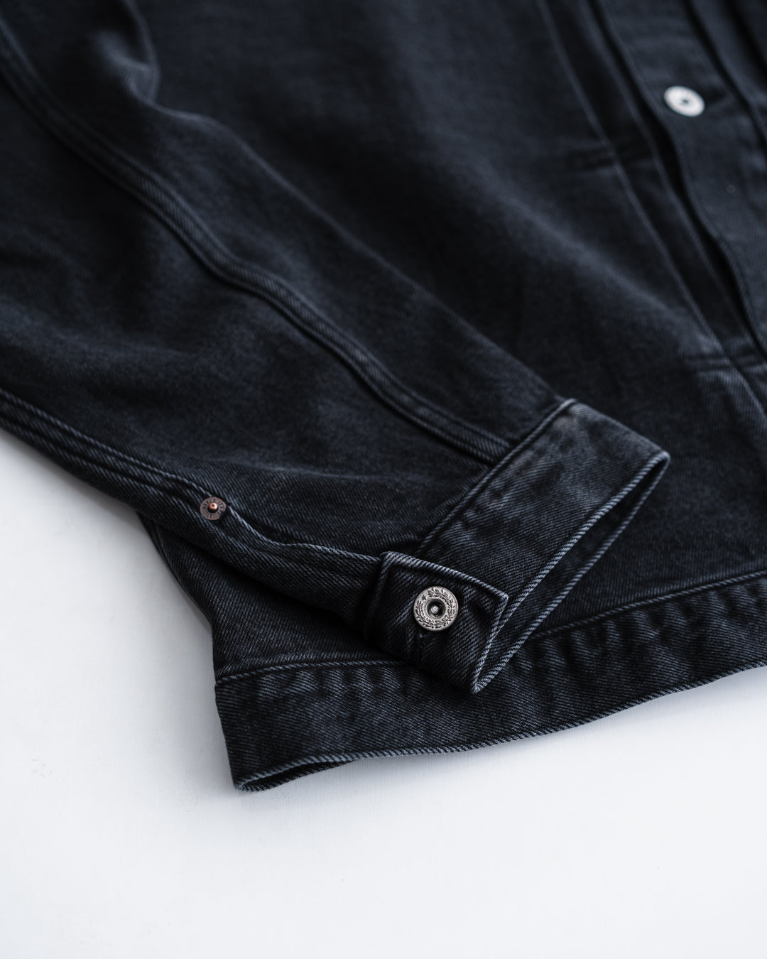[8.8 sat 12:00 Release] SEDAN ALL-PURPOSE Leather Collar Denim Jacket