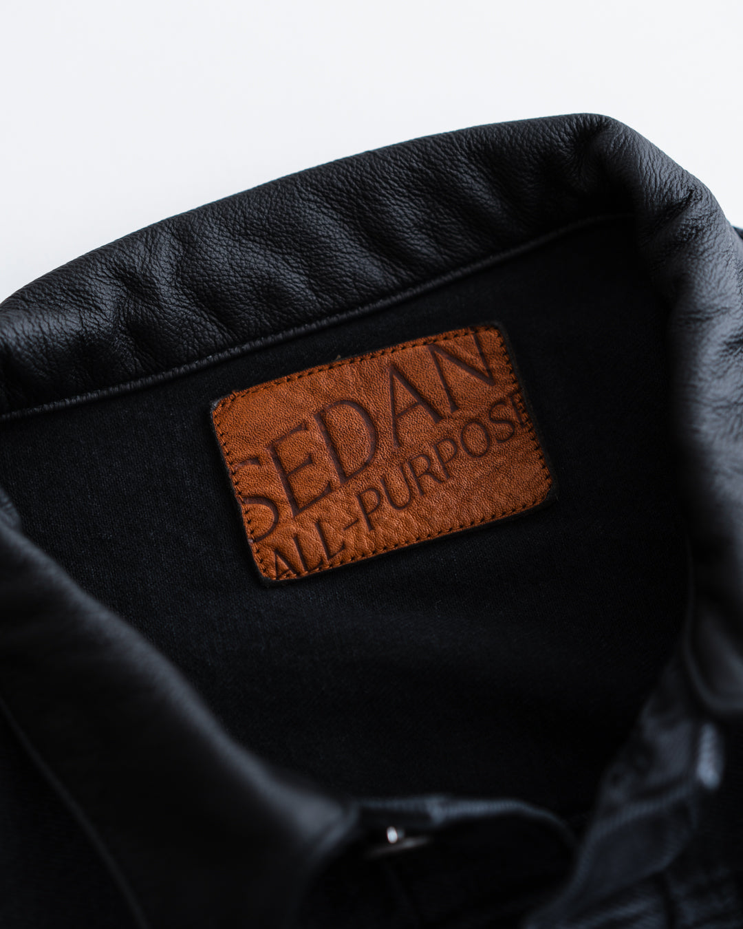 [8.8 sat 12:00 Release] SEDAN ALL-PURPOSE Leather Collar Denim Jacket