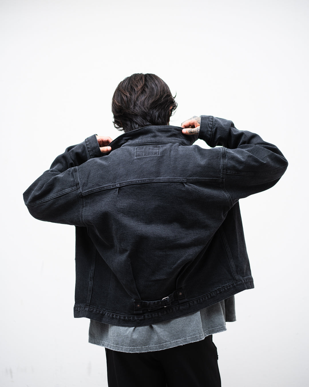 [8.8 sat 12:00 Release] SEDAN ALL-PURPOSE Leather Collar Denim Jacket
