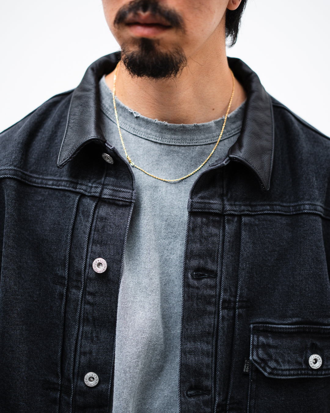 [8.8 sat 12:00 Release] SEDAN ALL-PURPOSE Leather Collar Denim Jacket