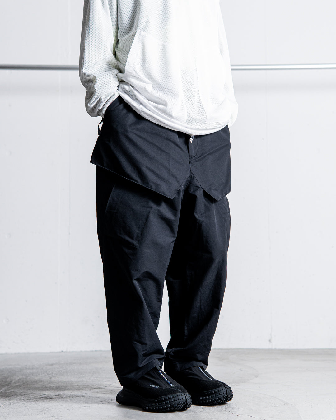 CMF OUTDOOR GARMENT HIDDEN CARGO PANTS