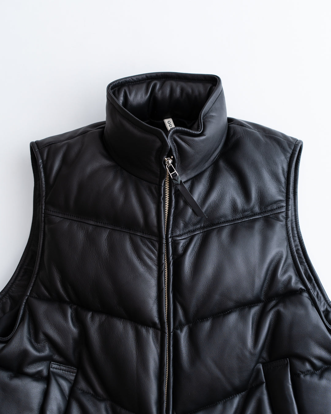 通販] CCU(シーシーユー) PADDING VEST - SHEEP SKIN 商品ページ – fazeone