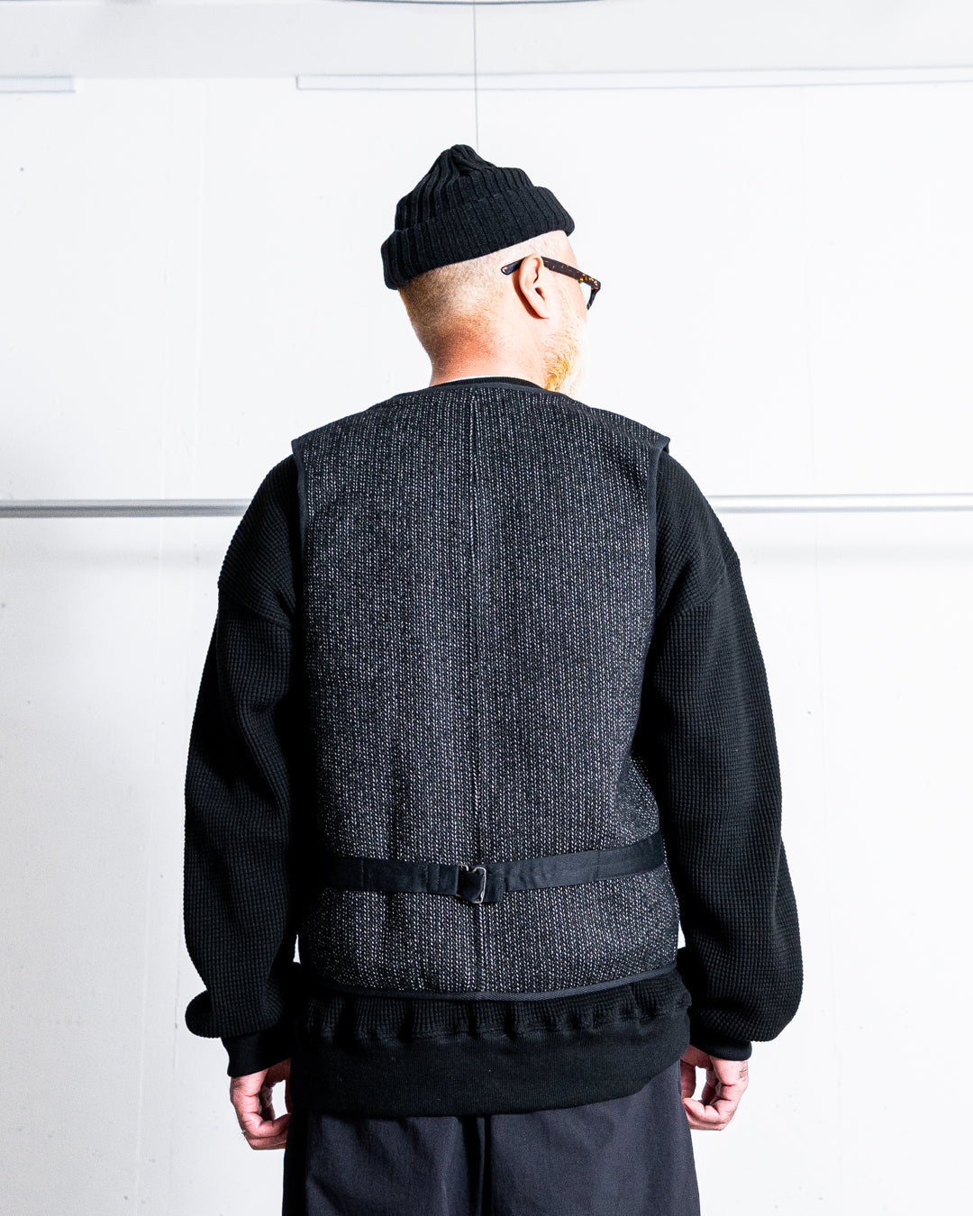 BROWN’S BEACH JACKET 524-LOW NECK VEST