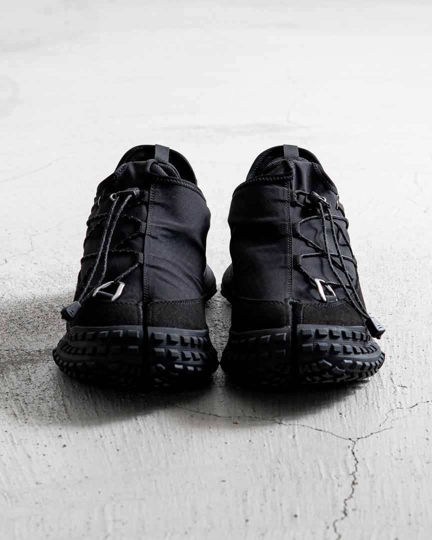 【fazeone Exclusive】CMF OUTDOOR GARMENT APPROACH 03 TABI LOW - ALL BLACK