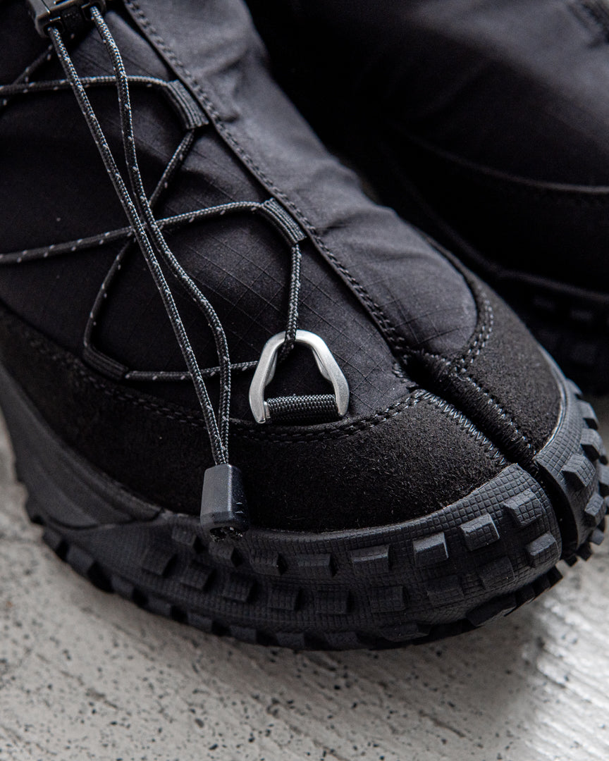 【fazeone Exclusive】CMF OUTDOOR GARMENT APPROACH 03 TABI LOW - ALL BLACK