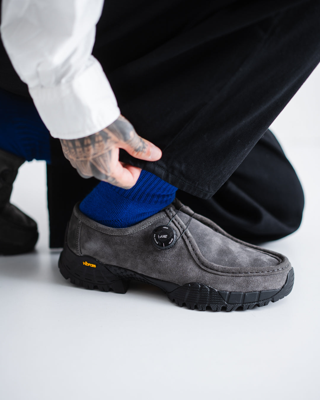 pg KNOCK 2 - CHARCOAL