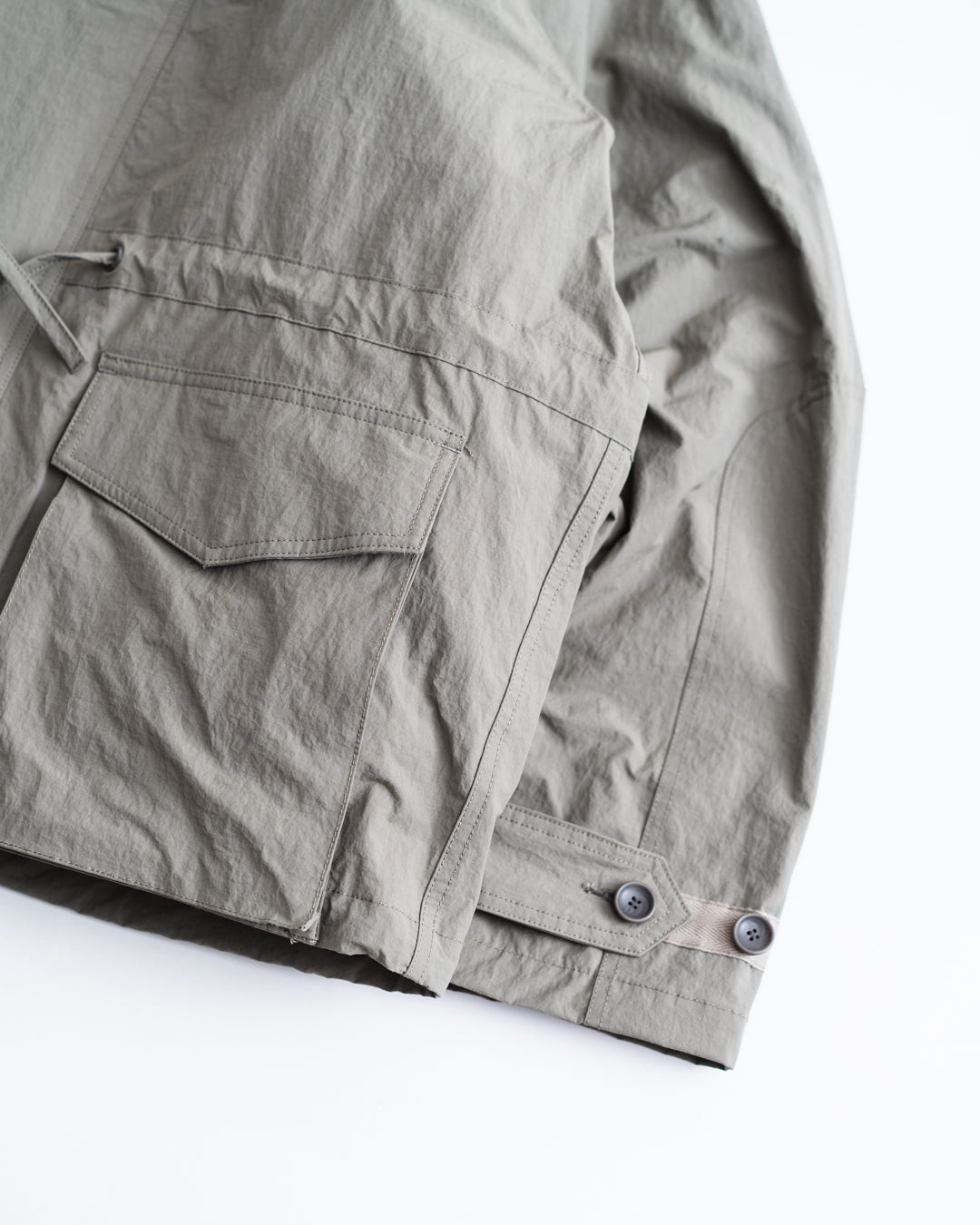 meanswhile Snow Noise Neutral Hooded Blouson