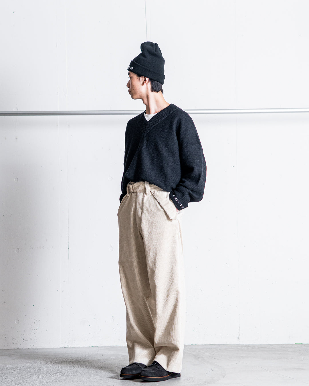 INTERIM BELTED MIL BAGGY TROUSER - 9W LINEN COTTON CORDUROY