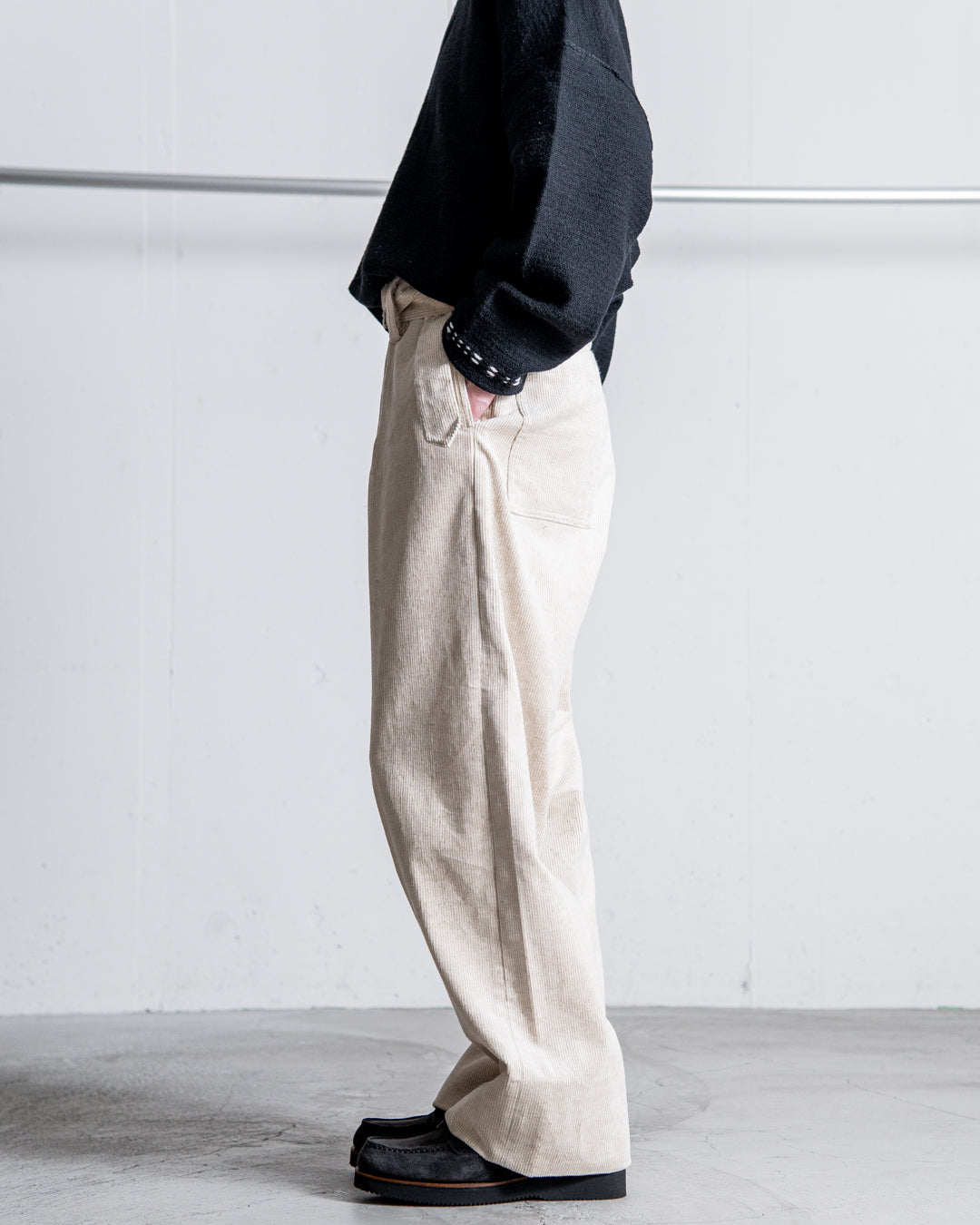 INTERIM BELTED MIL BAGGY TROUSER - 9W LINEN COTTON CORDUROY