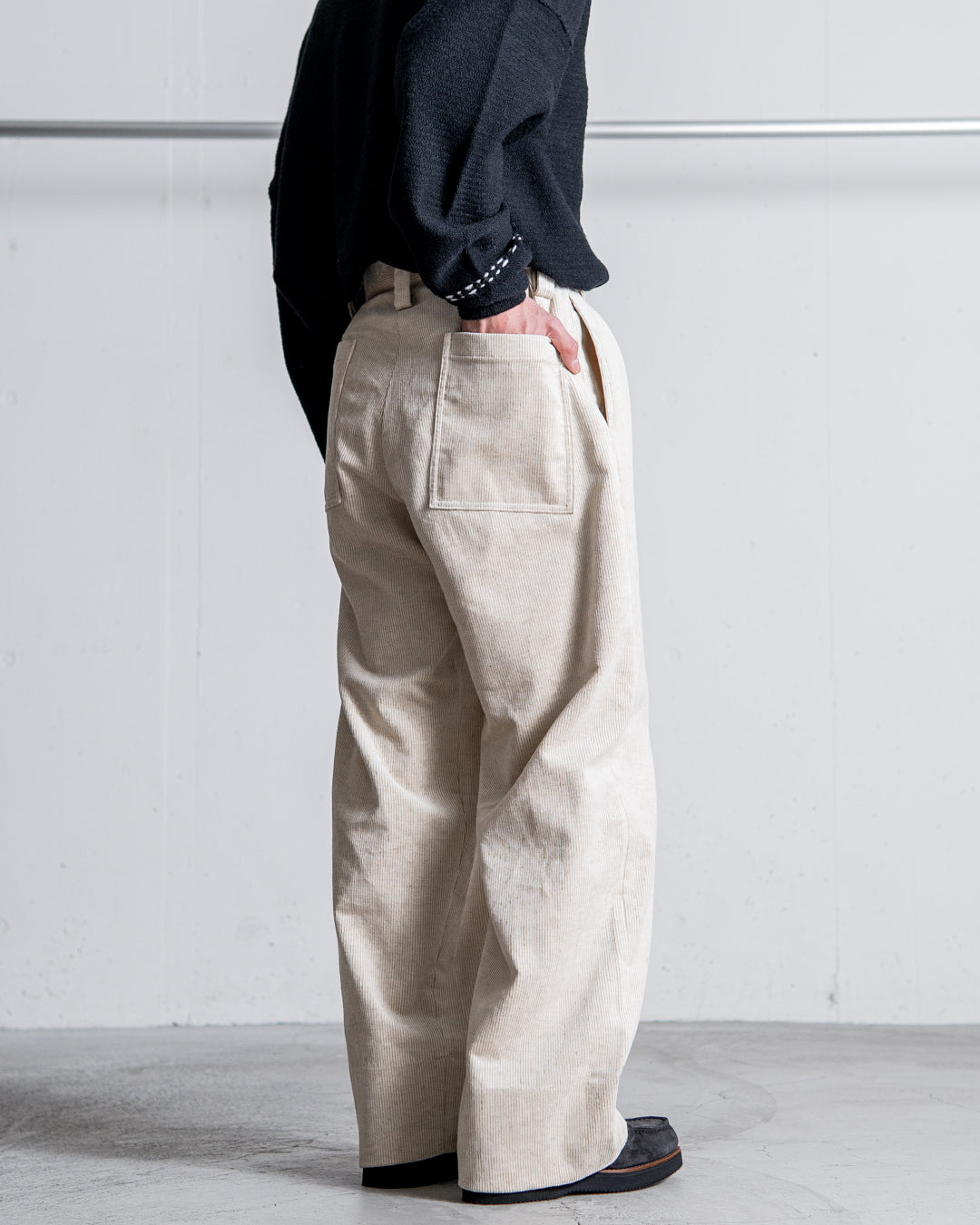 INTERIM BELTED MIL BAGGY TROUSER - 9W LINEN COTTON CORDUROY