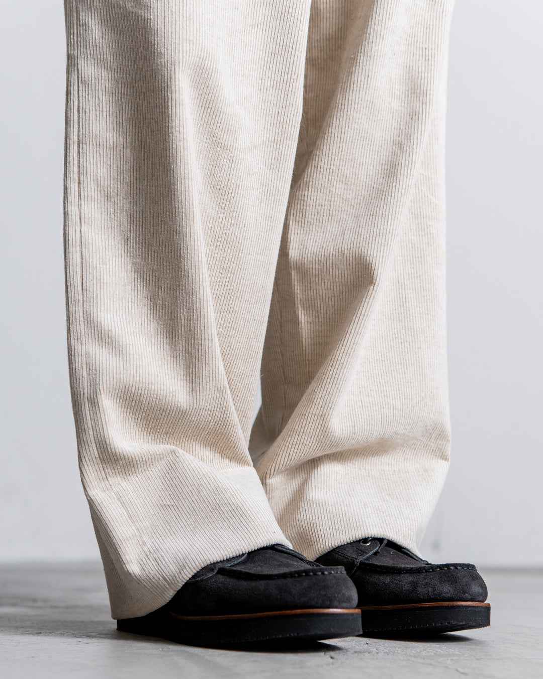 INTERIM BELTED MIL BAGGY TROUSER - 9W LINEN COTTON CORDUROY