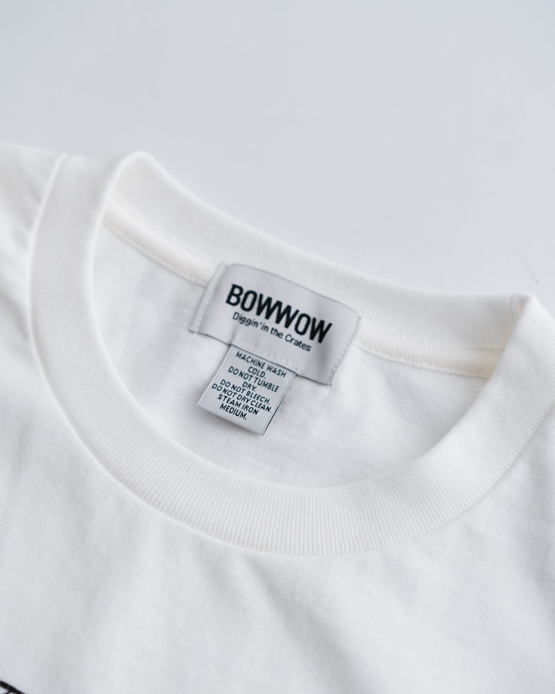 [8.29 sat 11:00 Release] BOWWOW HUMAN BODIES TEE