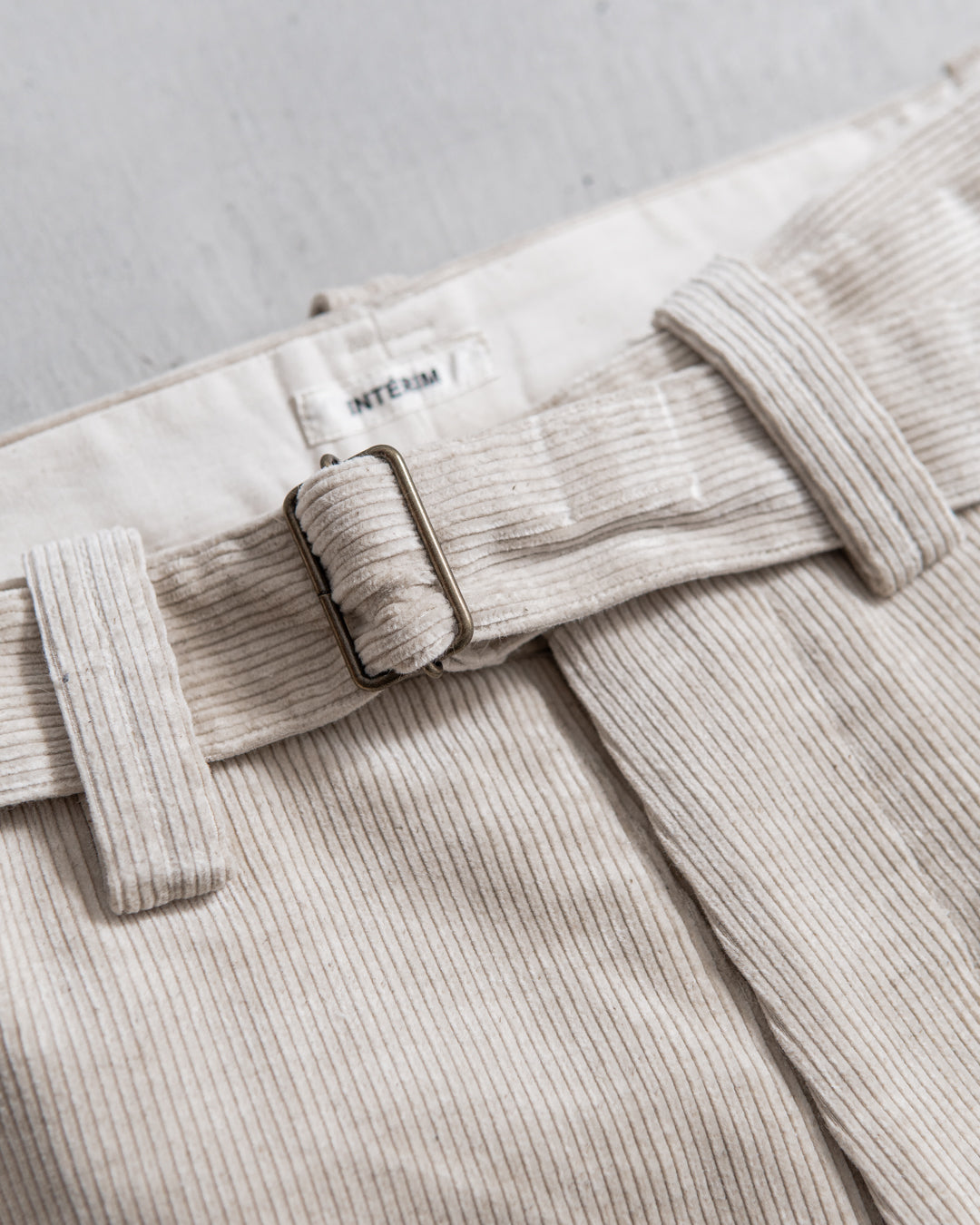 INTERIM BELTED MIL BAGGY TROUSER - 9W LINEN COTTON CORDUROY