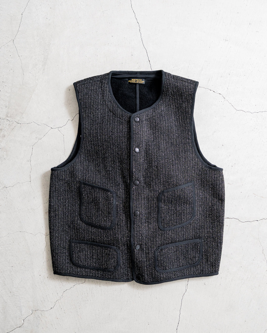 BROWN’S BEACH JACKET 524-LOW NECK VEST