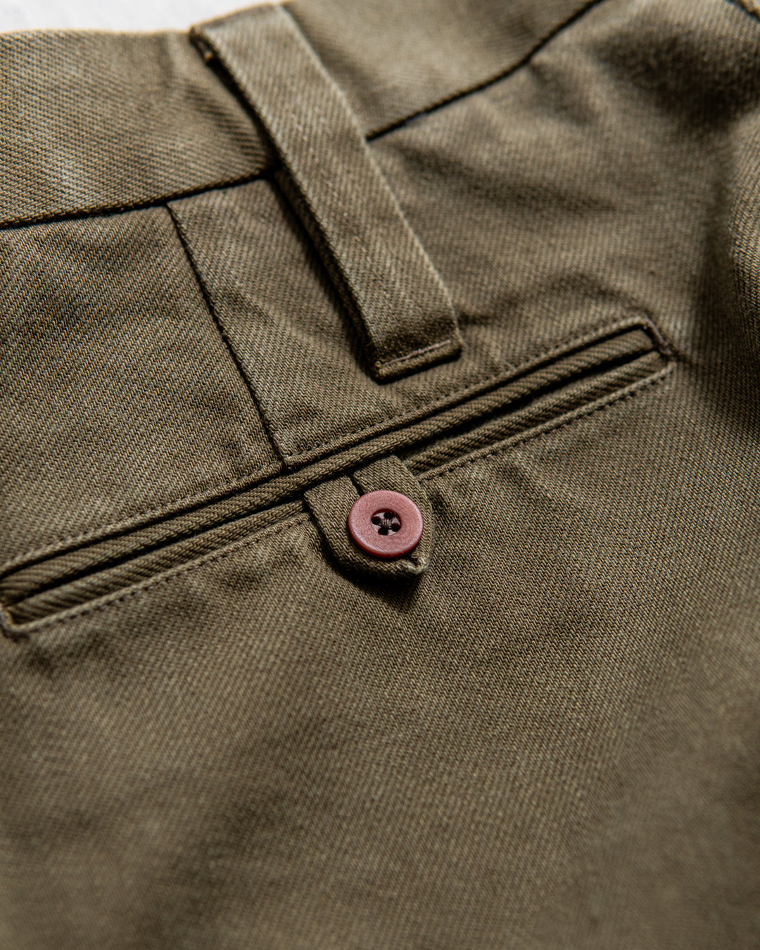 INTERIM HEAVY PIMA TWILL 1-TUCK FRENCH ARMY WIDE TAPERED TROUSER