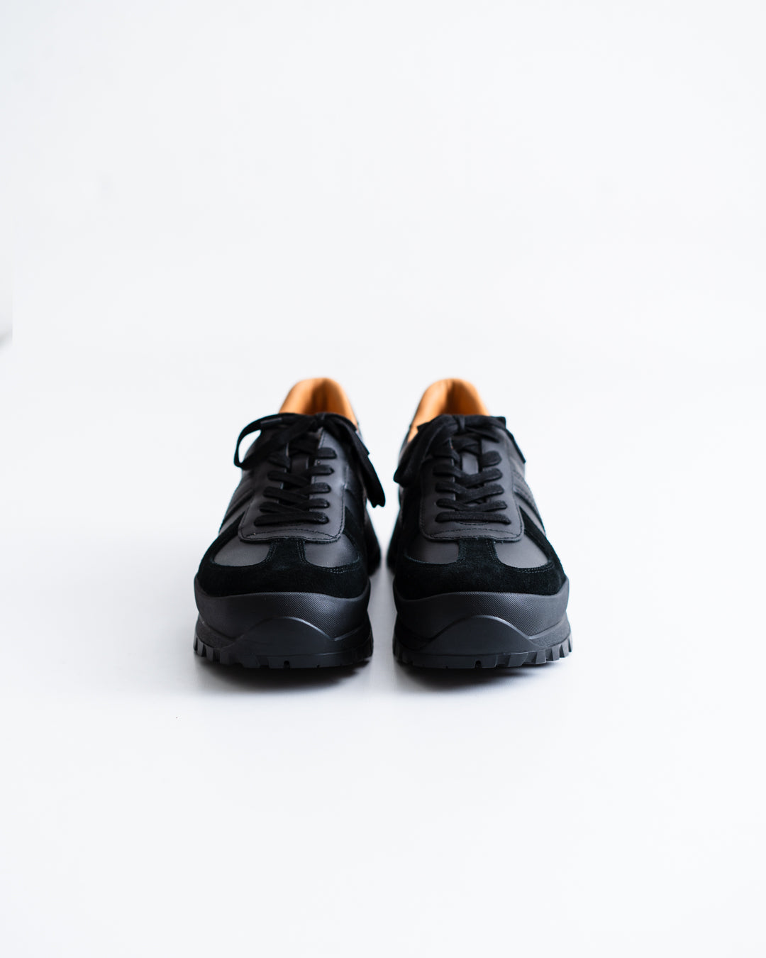 Tomo & Co. GERMAN TRAINER