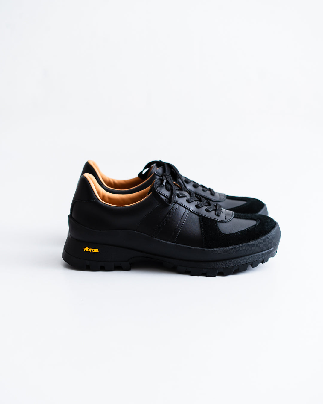 Tomo & Co. GERMAN TRAINER