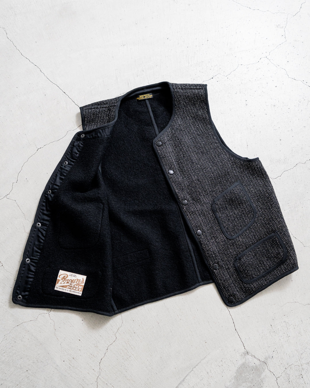 BROWN’S BEACH JACKET 524-LOW NECK VEST